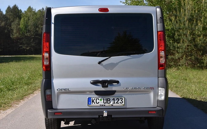 Opel Vivaro cena 43700 przebieg: 253000, rok produkcji 2009 z Lesko małe 781